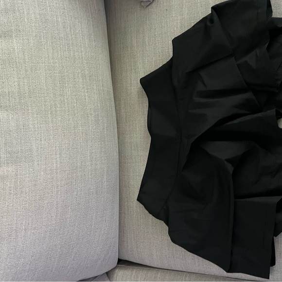 Mini skirt - Picture 2 of 3